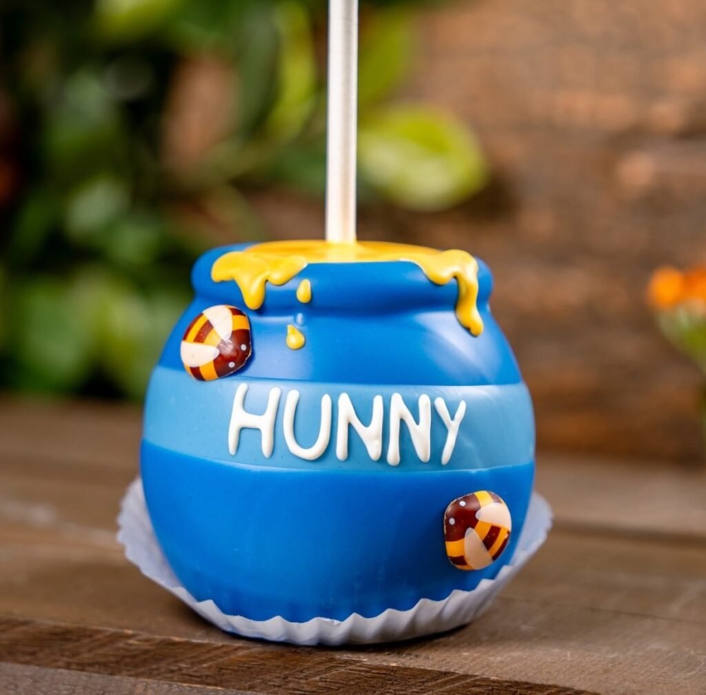 Winnie the Pooh Reopening Hunny Pot candied apple